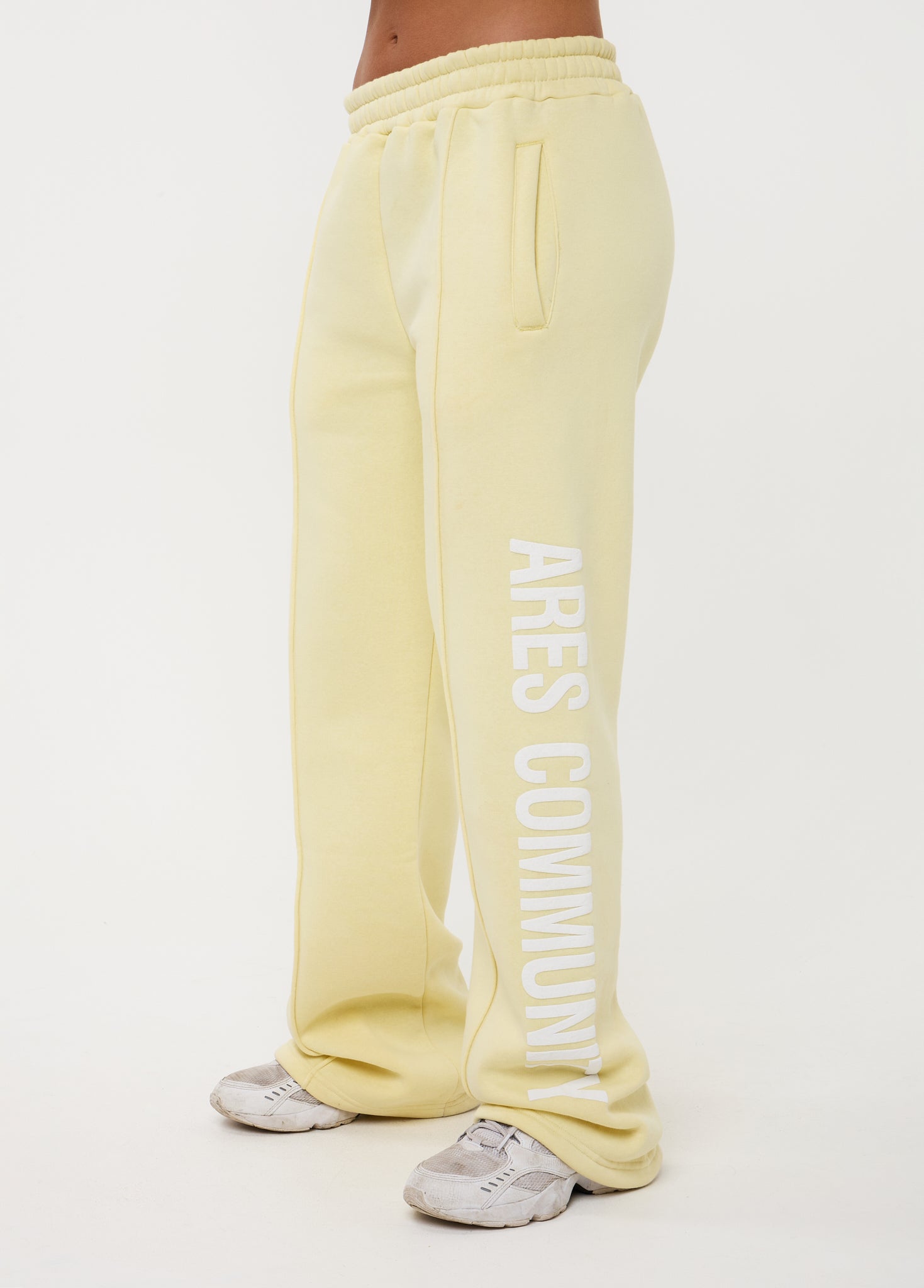 Ares Community Jogger Butter Yellow (DROPS 24 AUG 20:00)