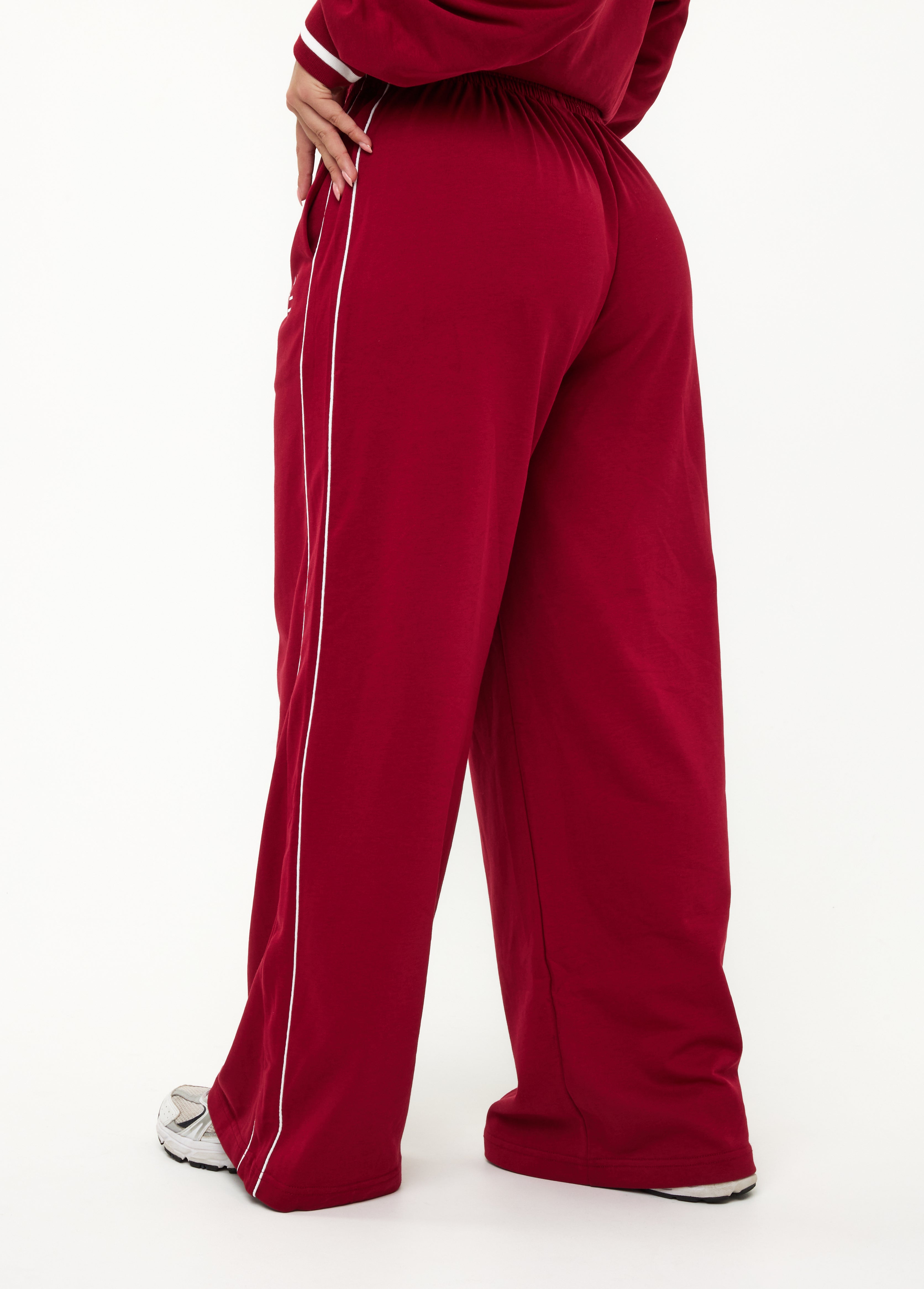 Ares Straight Leg Joggers Mocha Brown